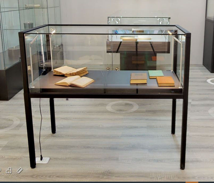 How to maintain your glass display cabinets