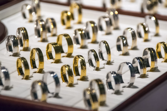 Visual Merchandising 101: Top Ways to Improve Jewelry Store Displays