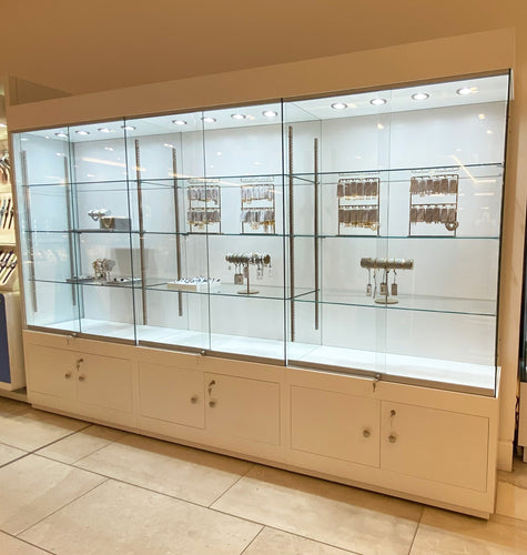 Craftsman 3m Wide Display Showcase With Storage