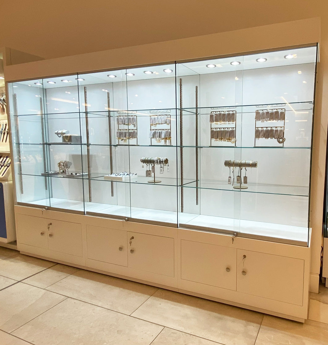 Craftsman 3m Wide Display Showcase With Storage